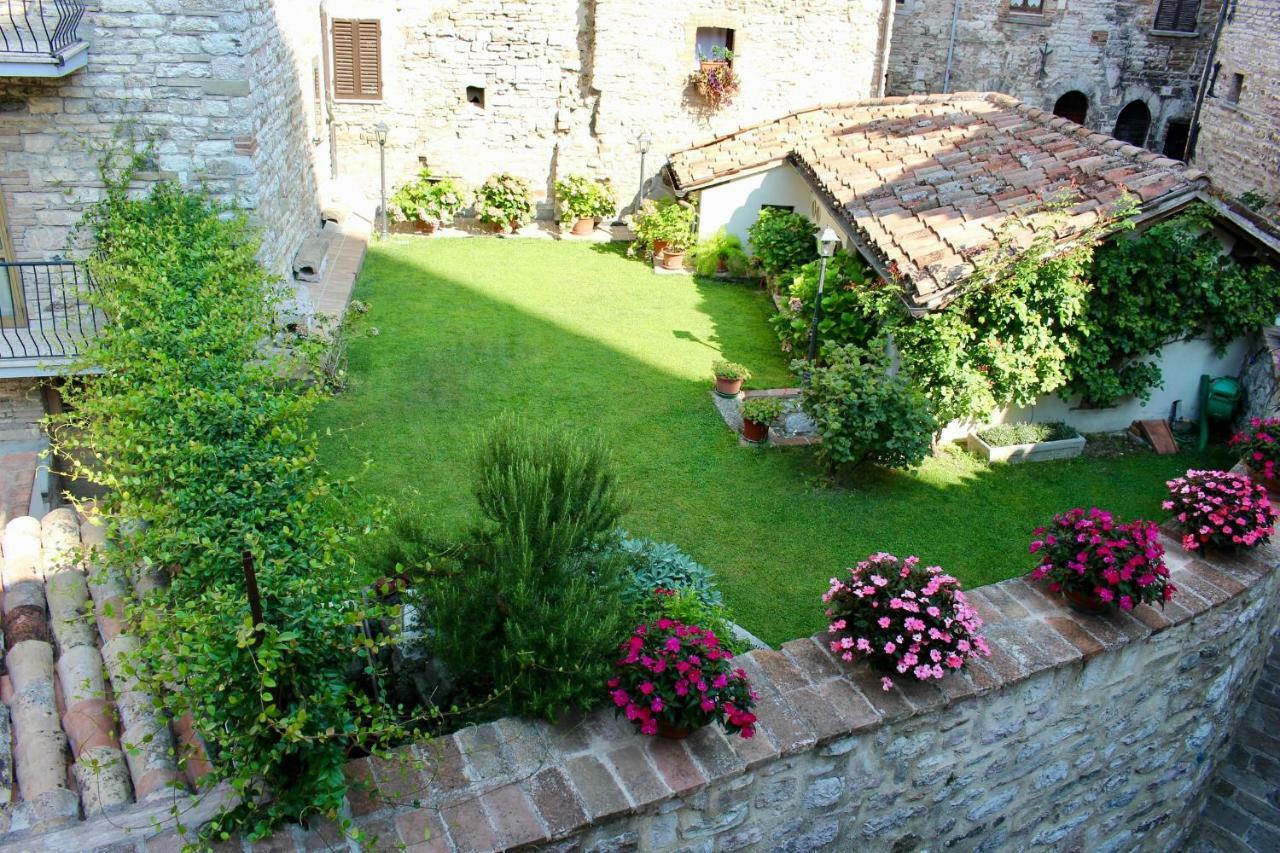 Appartement Red House à Gubbio Extérieur photo